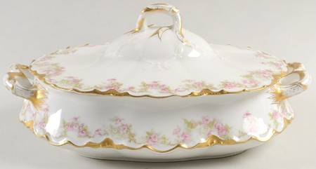 Schleiger 525 Oval Covered Vegetable