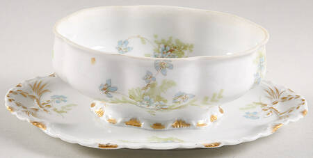 Schleiger 52b Gravy Boat w/Attached Underplate No Lid