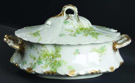 Schleiger 52b Tureen & Lid