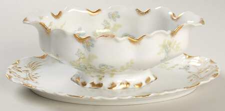 Schleiger 52b Gravy Boat with Attached Underplate