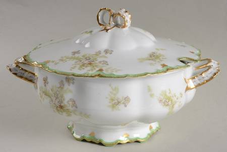 Schleiger 52C Tureen &  Lid