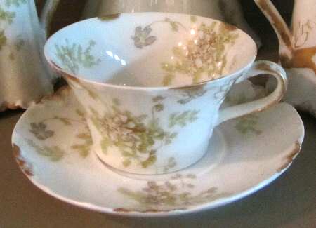 Schleiger 52h Flat Cup & Saucer Set