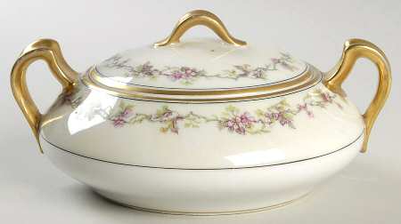 Schleiger 538 Sugar Bowl & Lid by Haviland