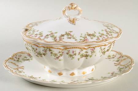 Schleiger 543 Gravy Boat w/Attached Underplate & Lid