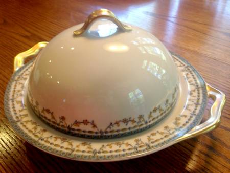 Schleiger 562A Round Covered Butter
