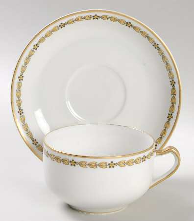 Schleiger 563 Flat Cup & Saucer Set