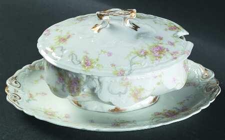 Schleiger 57 Gravy Boat w/Attached Underplate & Lid