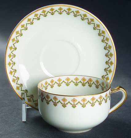 Schleiger 570 Flat Cup & Saucer Set