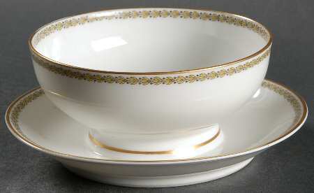 Schleiger 573 Gravy Boat with Attached Underplate