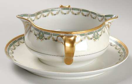 Schleiger 577 Gravy Boat with Attached Underplate