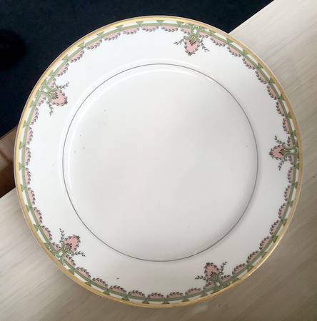 Schleiger 578 Luncheon Plate