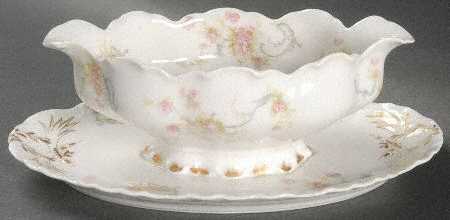 Schleiger 57A Gravy Boat with Attached Underplate