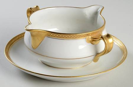 Schleiger 586 Round Gravy Boat/Attached Underplate