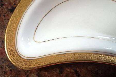 Schleiger 586 Bone Dish