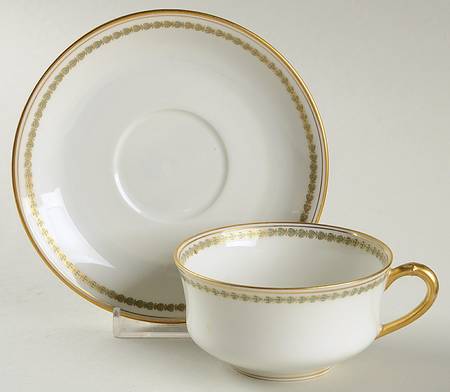 Schleiger 587 Flat Cup & Saucer Set