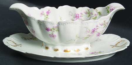 Schleiger 58A Gravy Boat with Attached Underplate