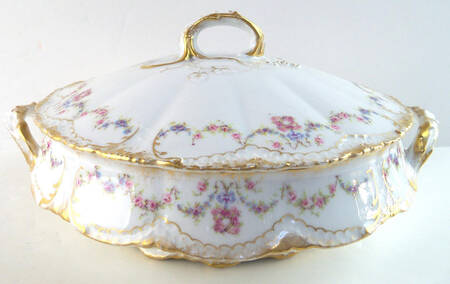 Schleiger 597 Round Covered Vegetable