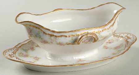 Schleiger 598 Gravy Boat with Attached Underplate
