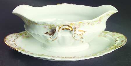 Schleiger 599 Gravy Boat with Attached Underplate