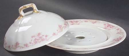 Schleiger 599 Round Covered Butter with Strainer