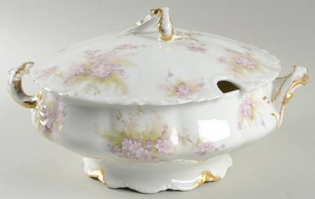 Schleiger 609b Tureen &  Lid