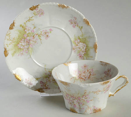 Schleiger 609e Flat Cup & Saucer Set