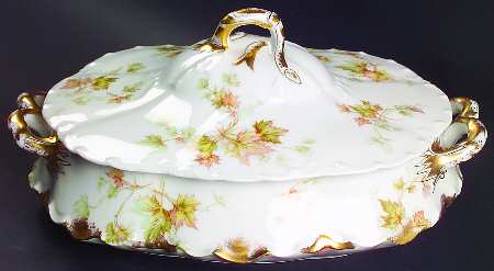 Schleiger 60A Oval Covered Vegetable