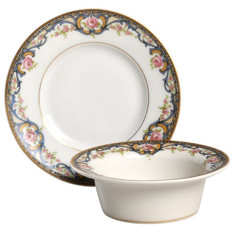 Schleiger 614 Ramekin & Saucer Set