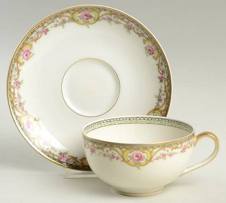 Schleiger 614a Flat Cup & Saucer Set