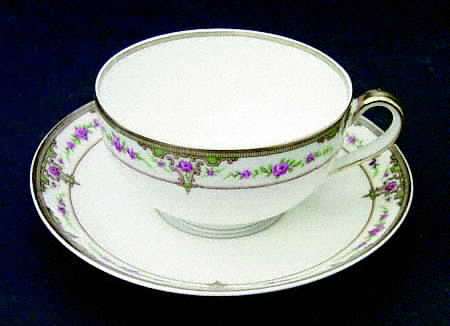 Schleiger 618 Flat Cup & Saucer Set