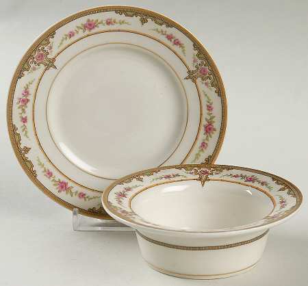 Schleiger 618 Ramekin & Saucer Set