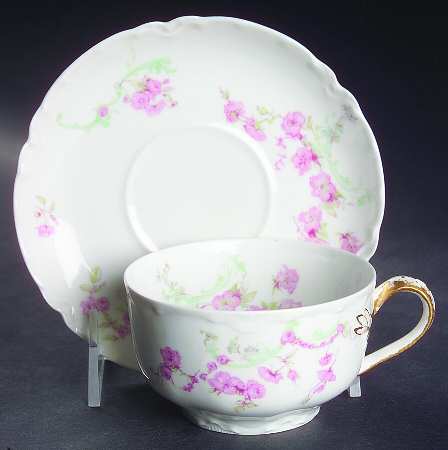 Schleiger 63 Flat Cup & Saucer Set