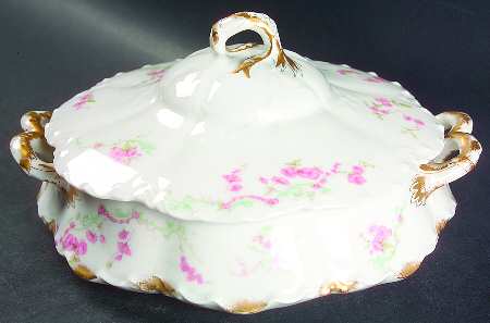 Schleiger 63 Round Covered Vegetable