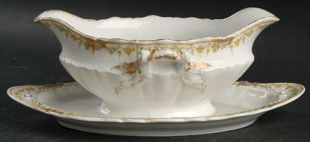 Schleiger 630a Gravy Boat with Attached Underplate