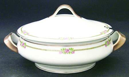 Schleiger 636A Tureen &  Lid