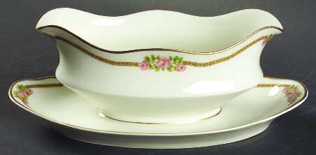 Schleiger 636A Gravy Boat with Attached Underplate