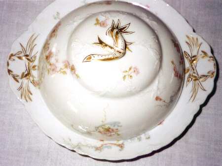 Schleiger 63B Round Covered Butter