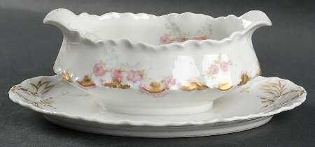 Schleiger 63B Gravy Boat with Attached Underplate