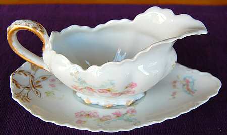 Schleiger 63B Gravy Boat & Underplate