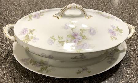 Schleiger 64f Oval Covered Vegetable
