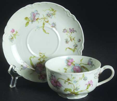Schleiger 663 Flat Cup & Saucer Set