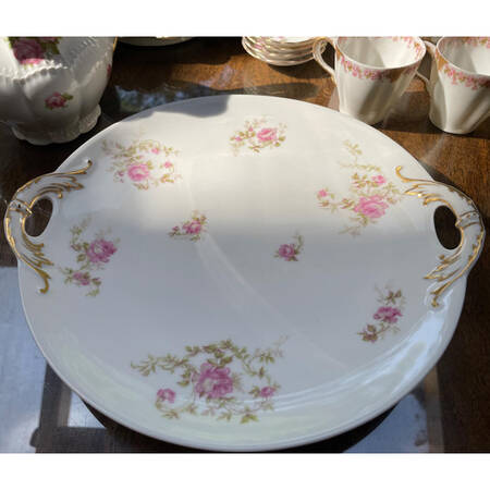 Schleiger 666 Handled Cake Plate