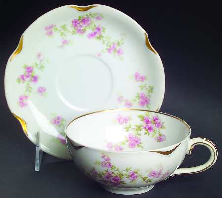 Schleiger 67D Flat Cup & Saucer Set