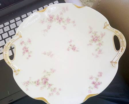 Schleiger 67D Handled Cake Plate