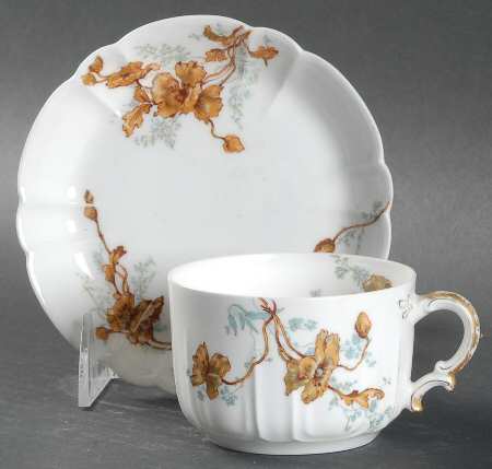 Schleiger 685 Flat Cup & Saucer Set