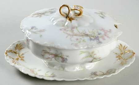 Schleiger 70A Gravy Boat w/Attached Underplate & Lid