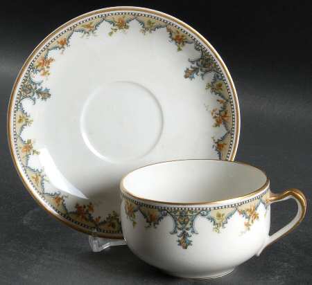 Schleiger 727 Flat Cup & Saucer Set
