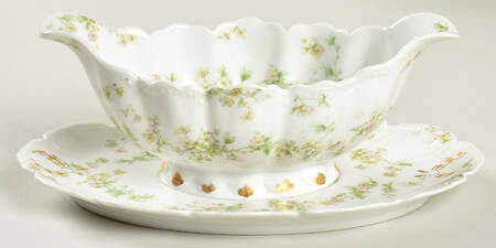 Schleiger 74A Gravy Boat with Attached Underplate