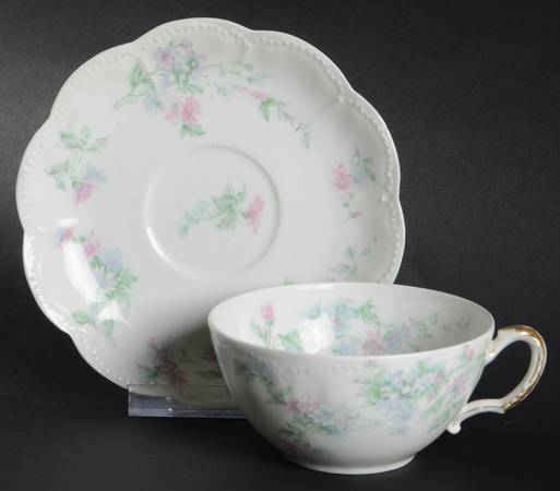Schleiger 75k Flat Cup & Saucer Set