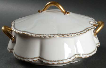 Schleiger 765 Tureen &  Lid